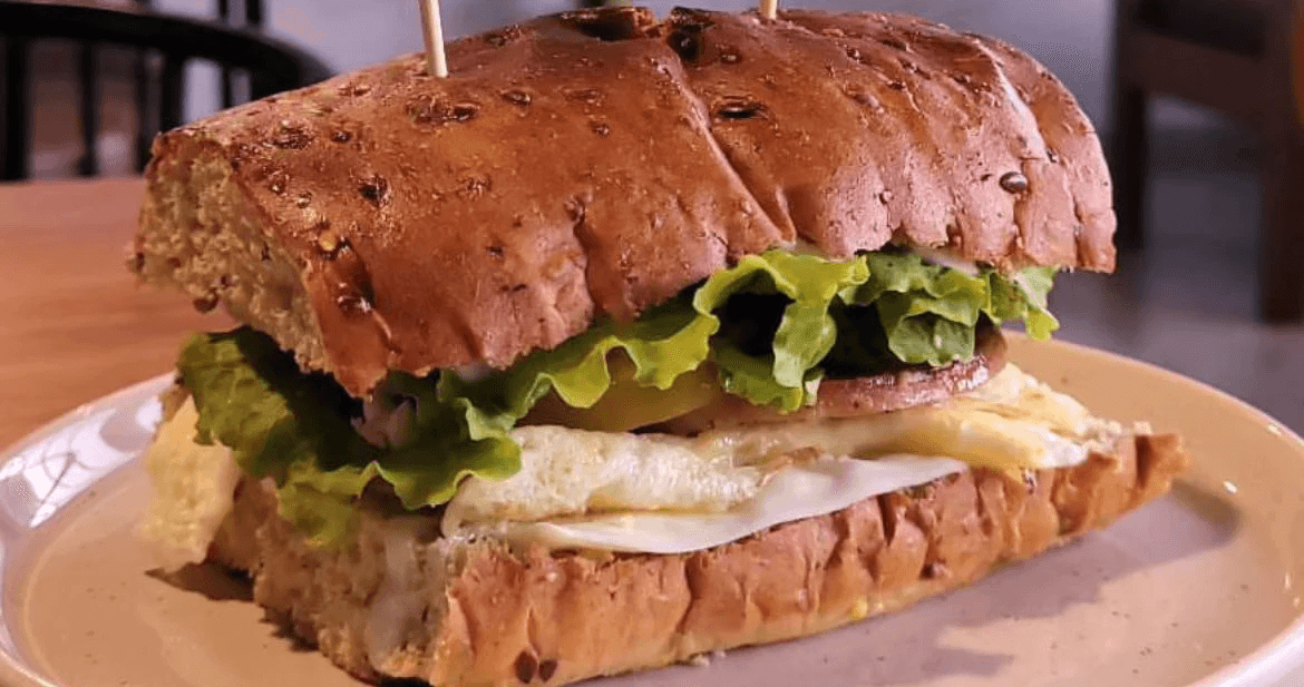 Chicken Salami Multigrain Sandwich dish